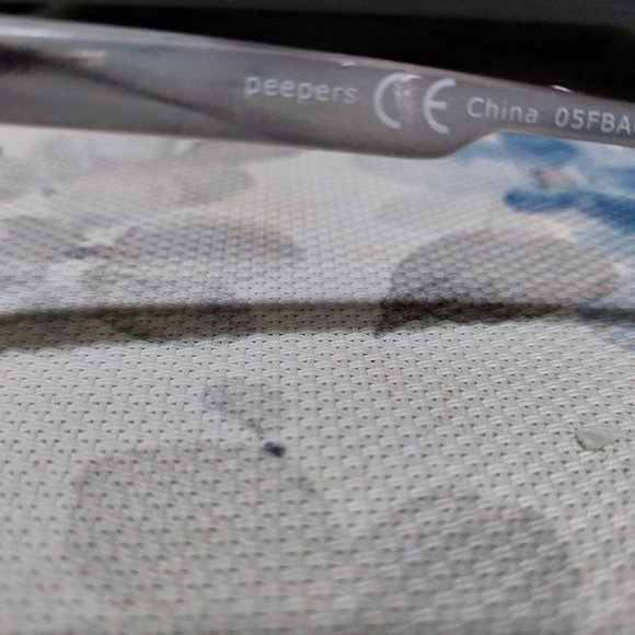 Peepers Surf Check Sunglasses Plus Readers +2.00 Power 3035R - Picture 5 of 8